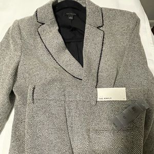 I’m selling an Ann Taylor two piece set blazer and pants